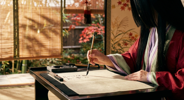 女房たちは仮名を使い、心の動きを細やかに書き表しました